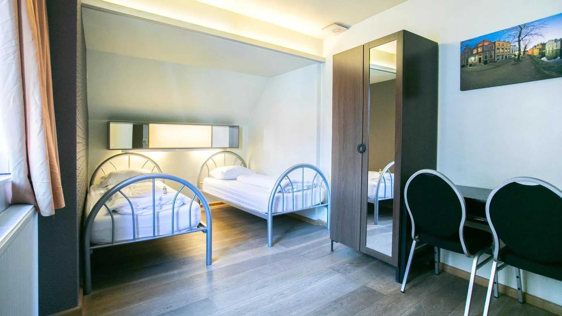 St Christopher'S Inn Hostel At The Bauhaus Brugia Belgia