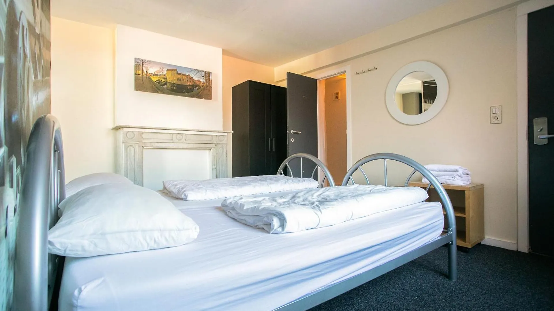 St Christopher'S Inn Hostel At The Bauhaus Brugia Belgia