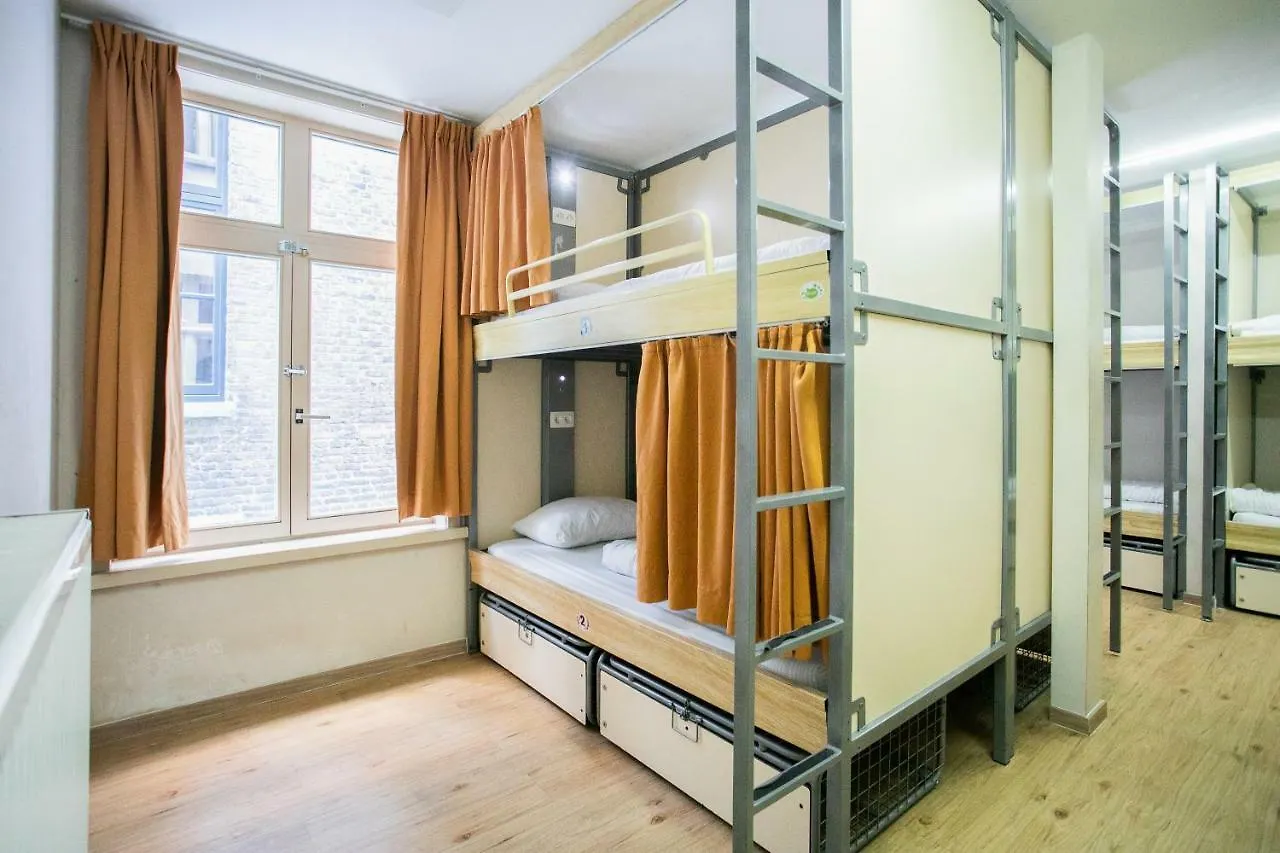 St Christopher'S Inn Bruges - The Bauhaus 0*,